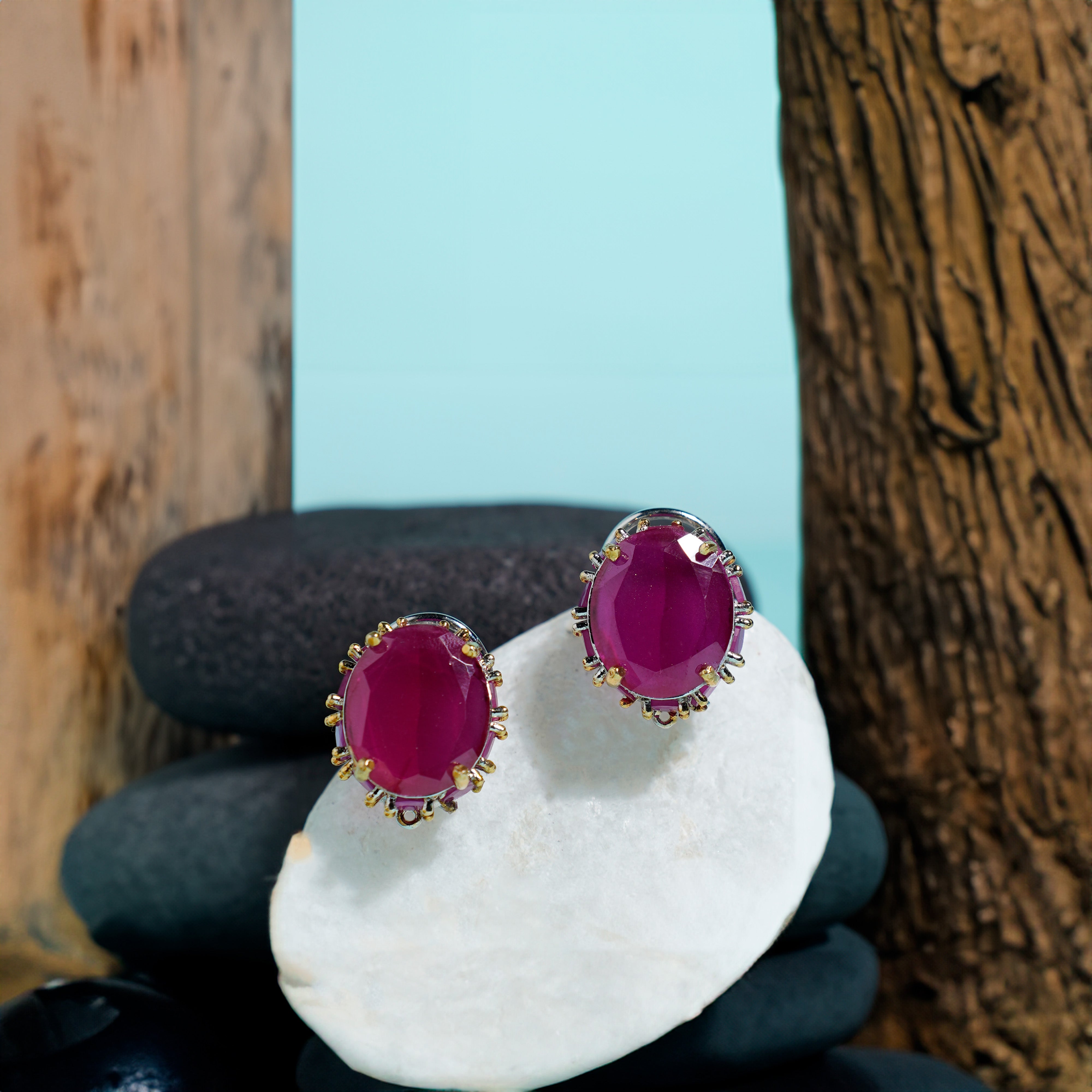 Svara - Reddish Magenta