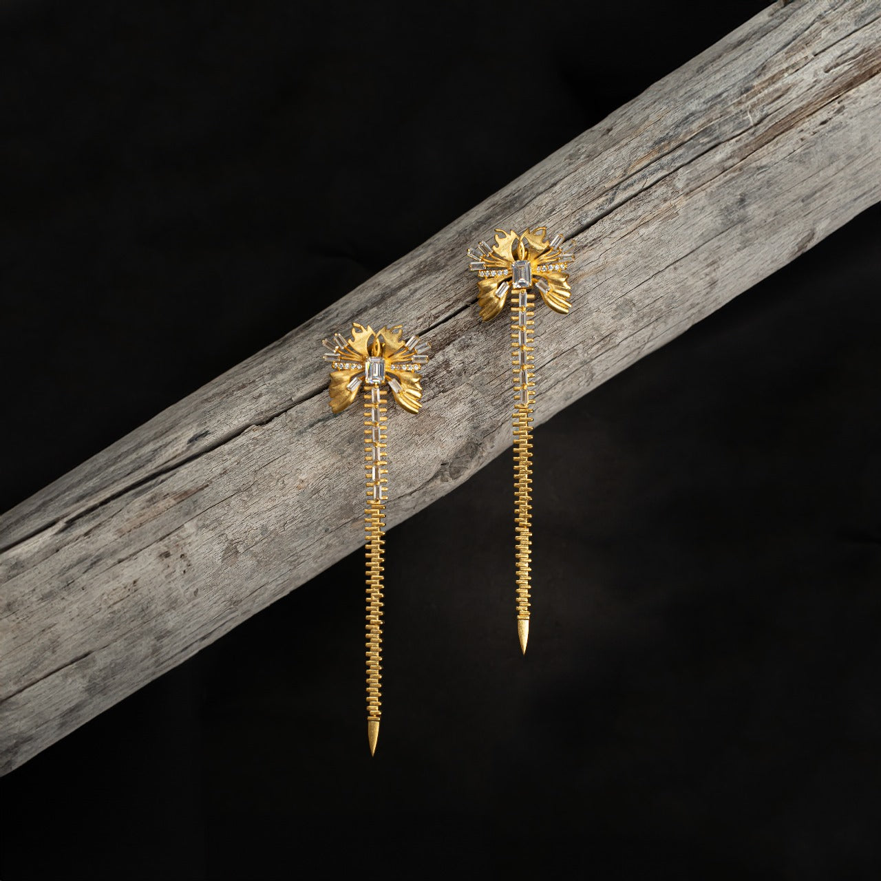 Queens Quill - Golden